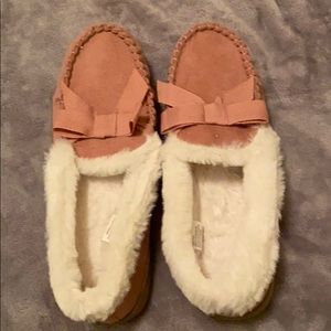 large pink sonoma slippers